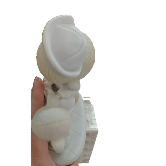 Precious Moments Figurine Love Beareth All Things 1981 E-7158 Nurse Bear Enesco - Picture 8 of 12